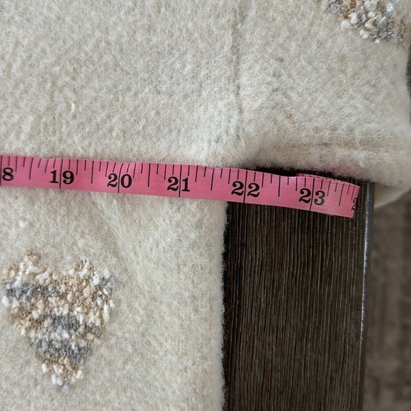 POL Heart Sweater - Picture 9 of 10